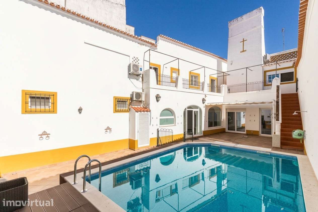 Casa Senhorial T5 c/ Piscina e T1 Independente no Centro Histórico de - Grande imagem: 3/60