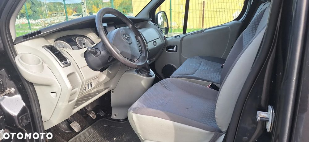 Opel Vivaro - 9