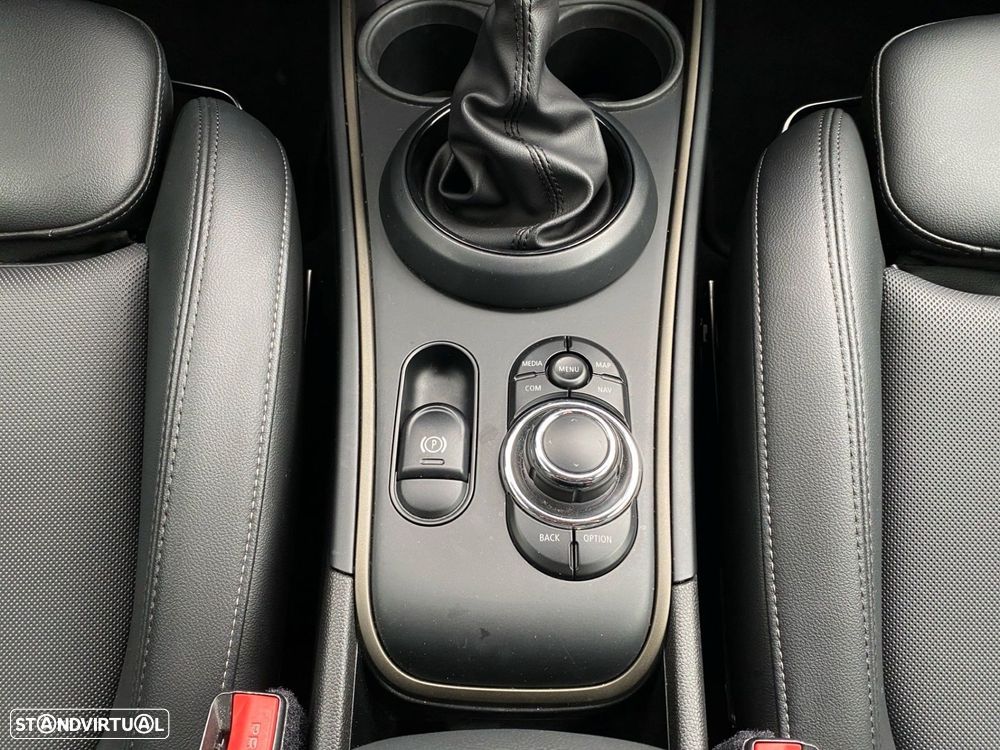 MINI Countryman Cooper SE Premium Classic Auto - 14