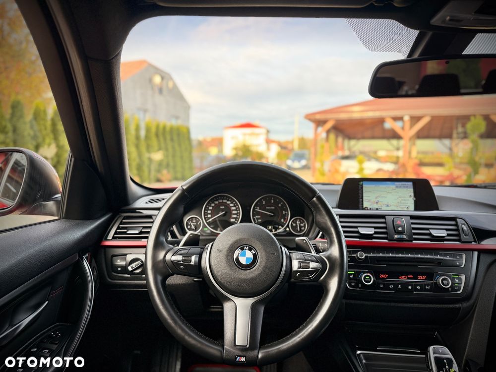 BMW Seria 3 325d M Sport - 26