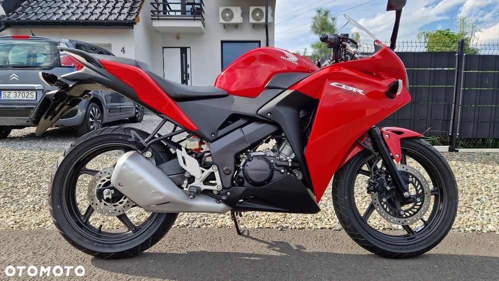 Honda CBR - 8