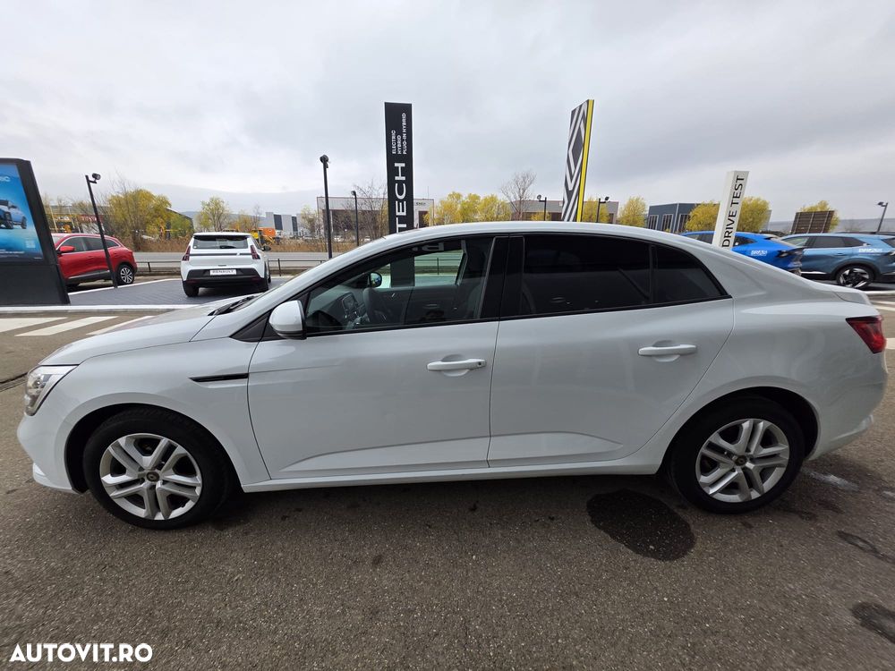 Renault Megane TCe Life - 11