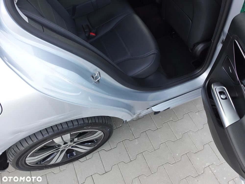 Mercedes-Benz Klasa C 300 9G-TRONIC Avantgarde - 14