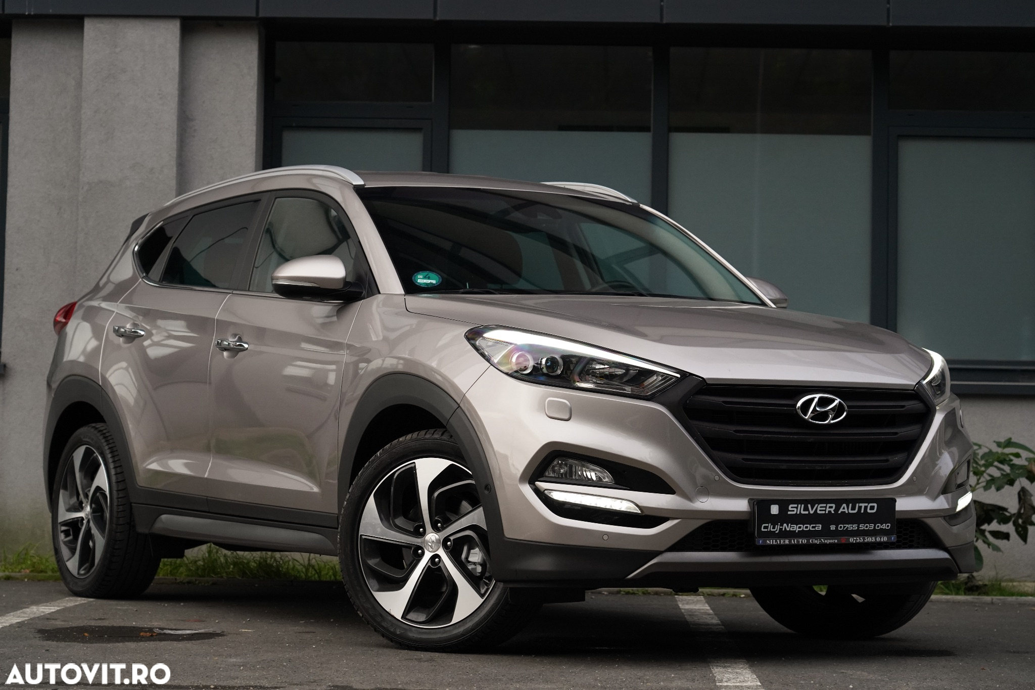 Hyundai Tucson 2.0 CRDI 4WD 6AT Premium+ - 26