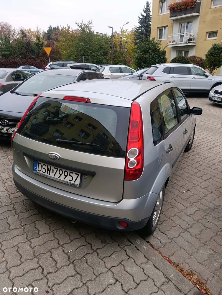 Ford Fiesta - 4