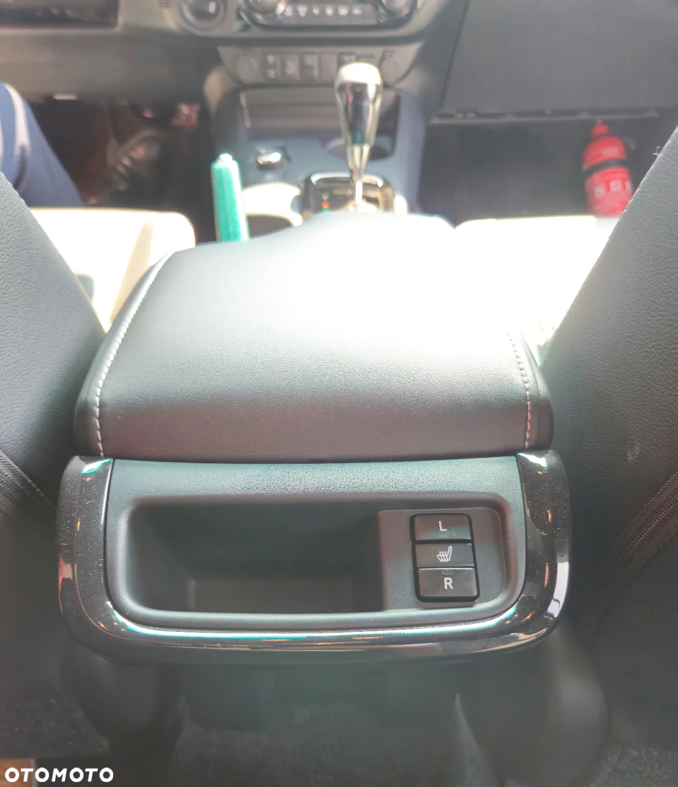 Toyota Hilux 2.8 D-4D Double Cab Invincible 4x4 - 34