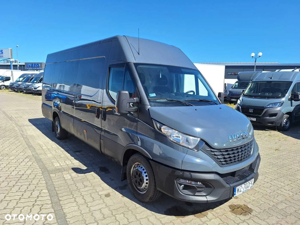 Iveco 35S18 16m3 Hak
