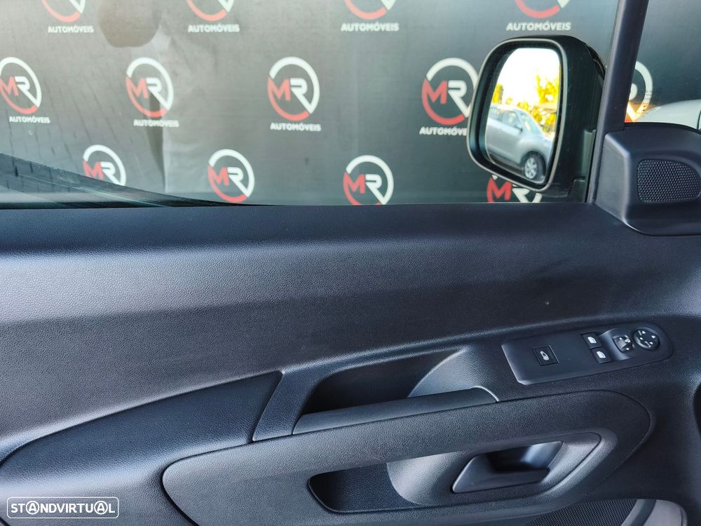 Fiat E-Doblò 50 kWh Maxi - 23
