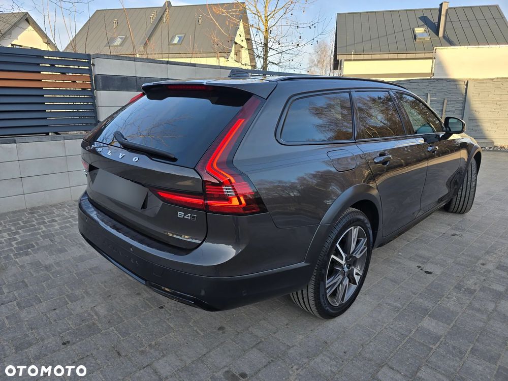 Volvo V90 Cross Country B4 D AWD Ultimate - 2