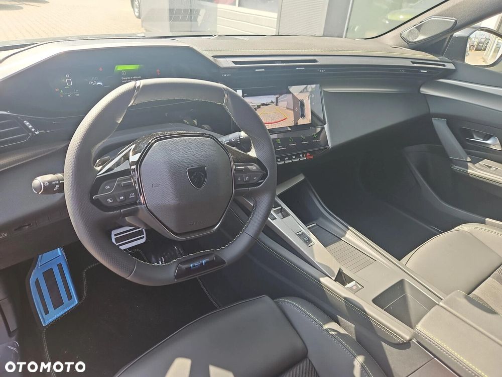 Peugeot 408 - 10