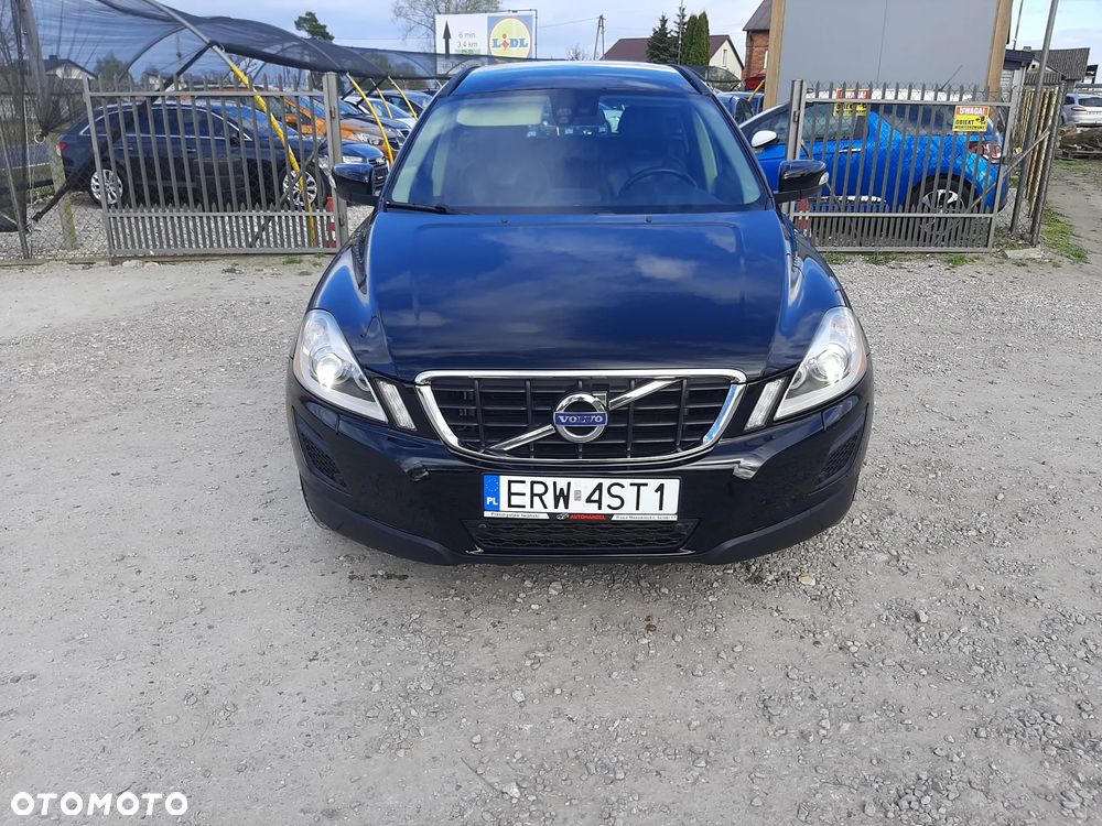 Volvo XC 60 D5 AWD Momentum - 11