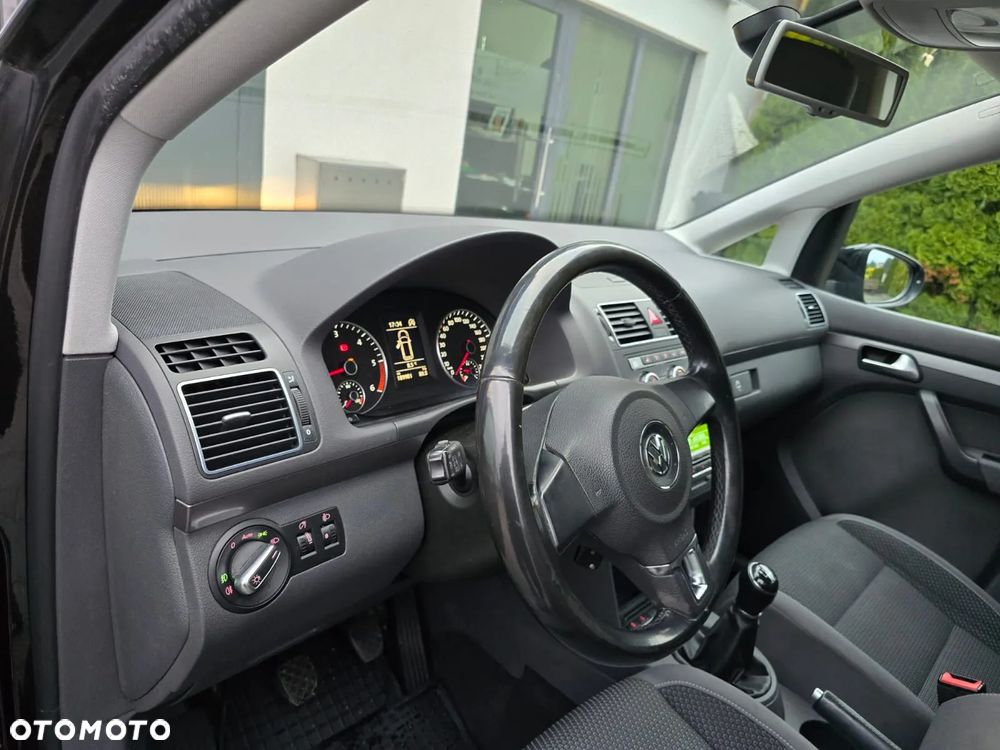 Volkswagen Touran 1.6 TDI DPF BlueMotion Technology Comfortline - 11