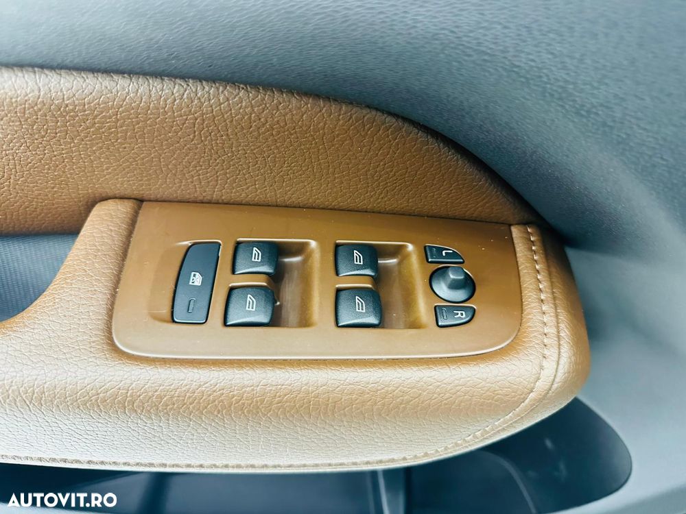 Volvo XC 60 D4 Geartronic Momentum Pro - 12