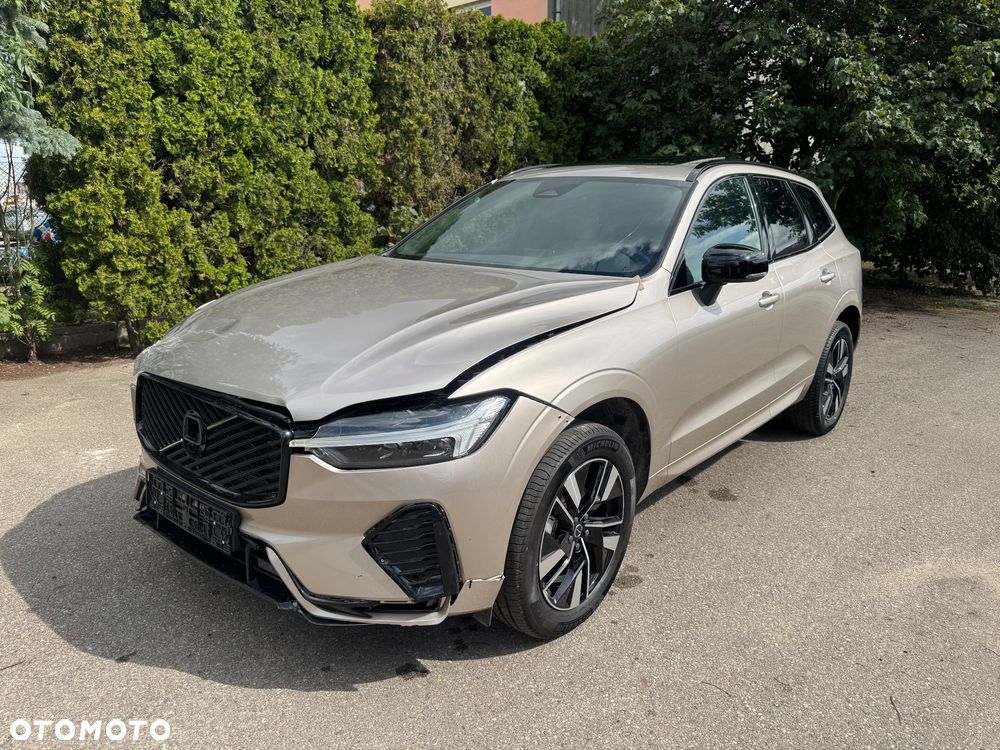 Volvo XC 60 B5 B AWD Plus Black Edition - 17