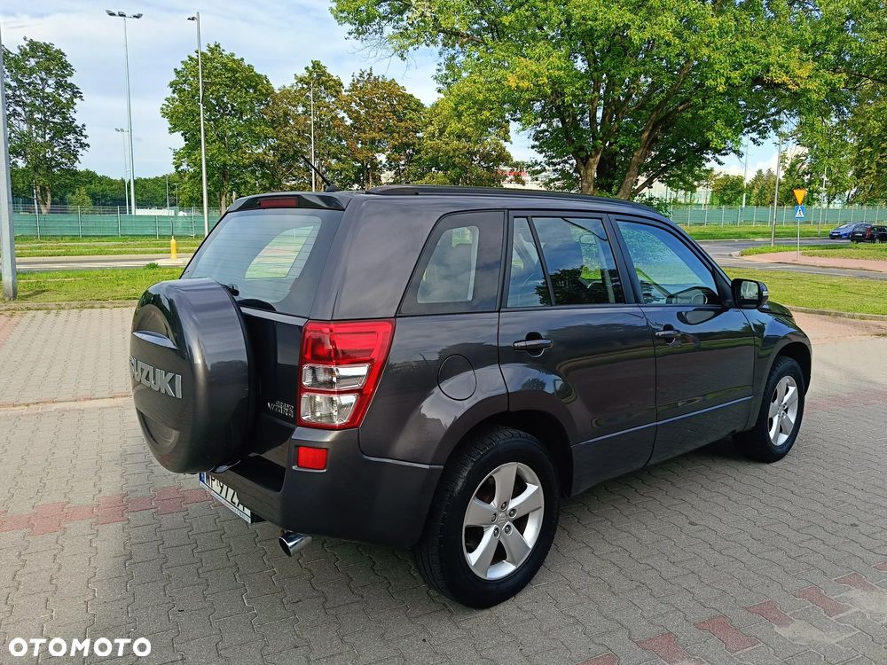 Suzuki Grand Vitara 2.0 - 5