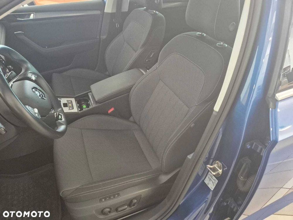 Skoda Superb 2.0 TDI SCR Style DSG - 15