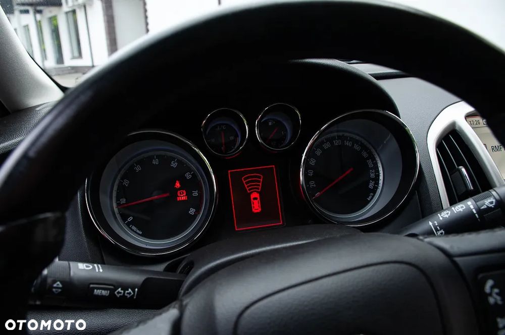 Opel Astra 1.6 Turbo 150 Jahre - 37