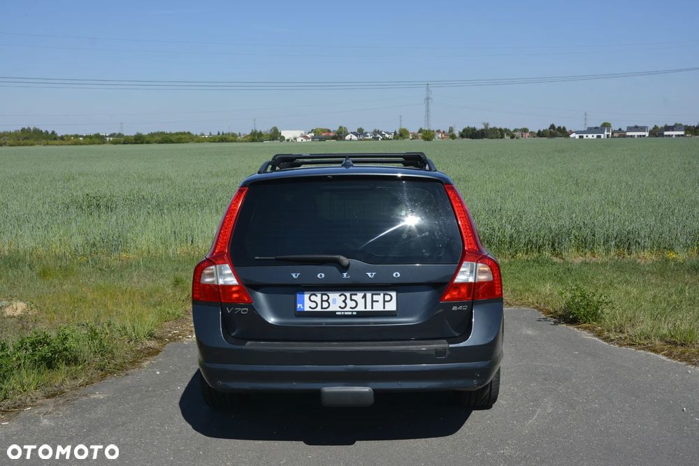 Volvo V70 2.4D Momentum - 2
