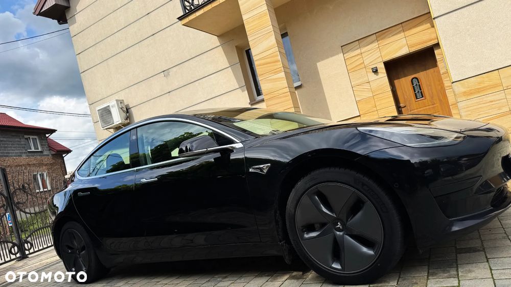 Tesla Model 3 Langstreckenbatterie Allradantrieb Dual Motor - 13