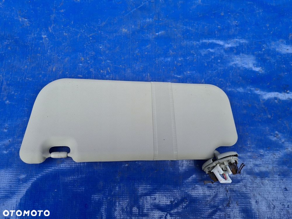 Toyota AURIS I 07- daszek słonecznik prawy kremowy - 2