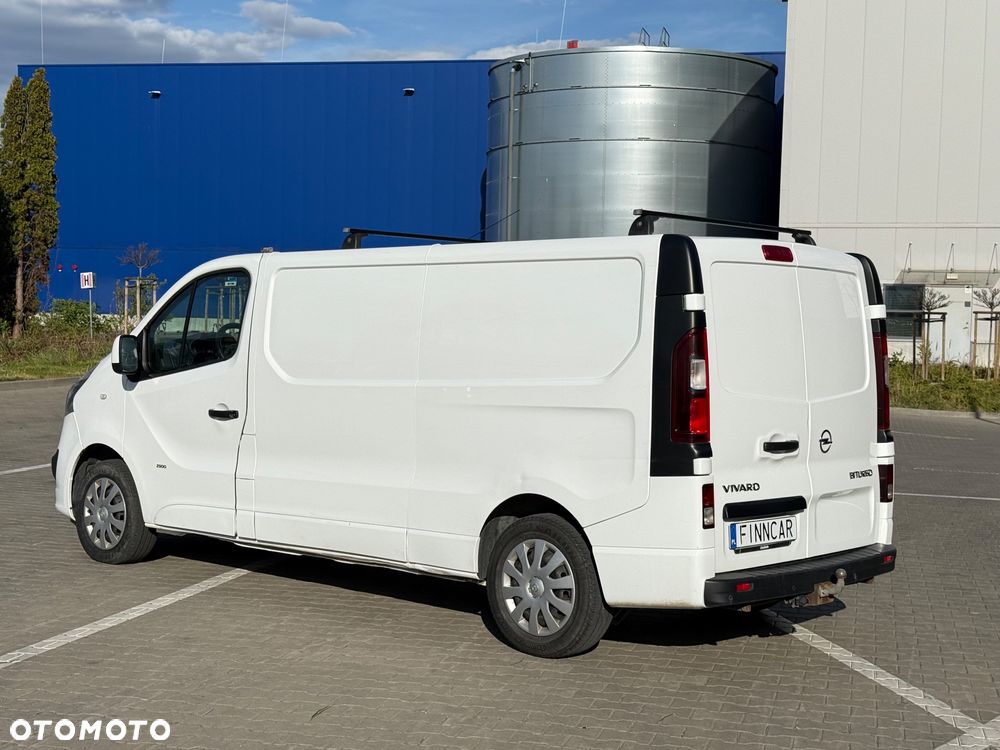 Opel Vivaro - 8