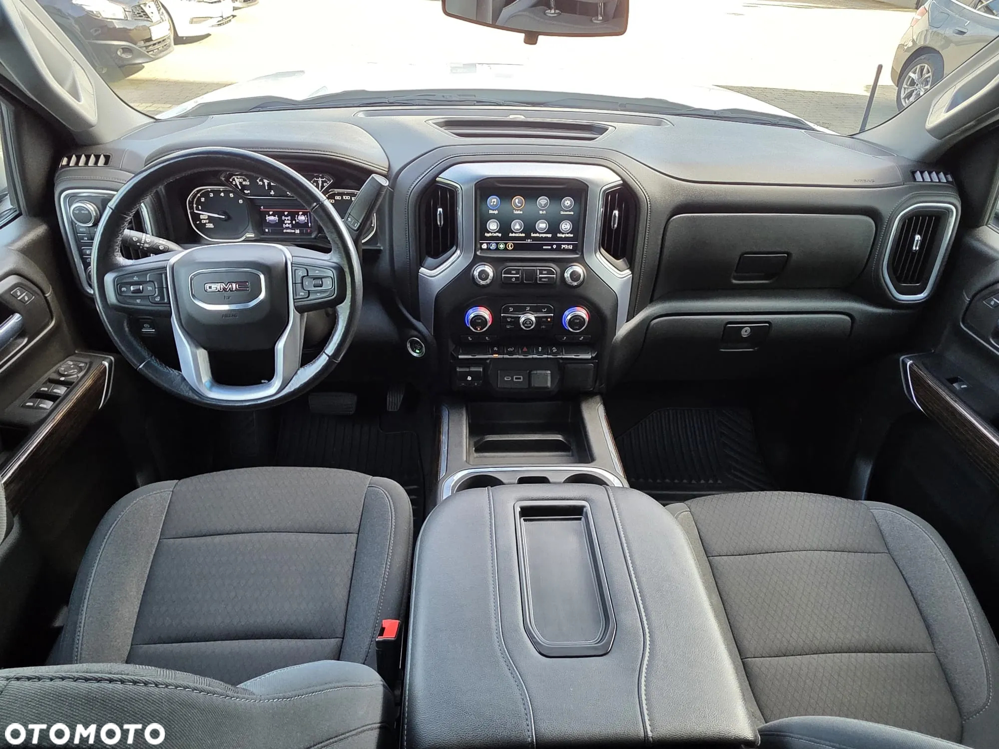 GMC Sierra - 27