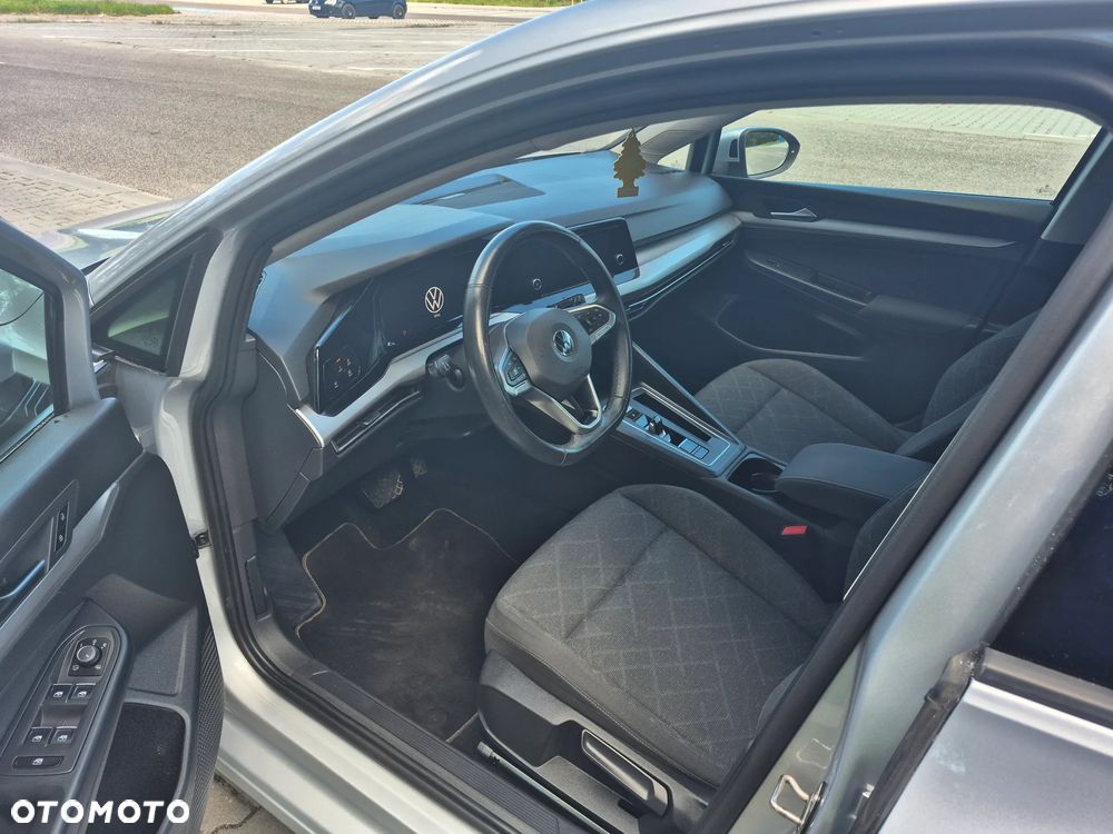 Volkswagen Golf - 11