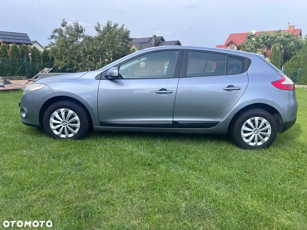 Renault Megane 1.6 16V 110 Authentique - 12