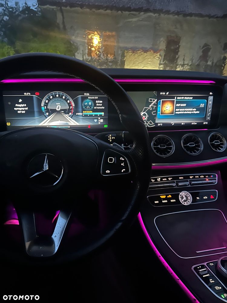 Mercedes-Benz Klasa E - 31