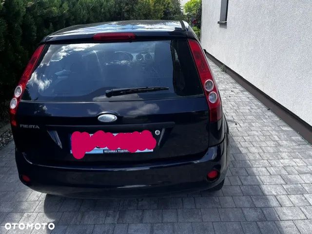 Ford Fiesta 1.3 Ambiente - 17