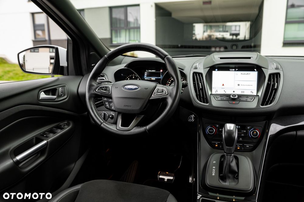 Ford Kuga 2.0 TDCi 4x4 ST-Line - 24