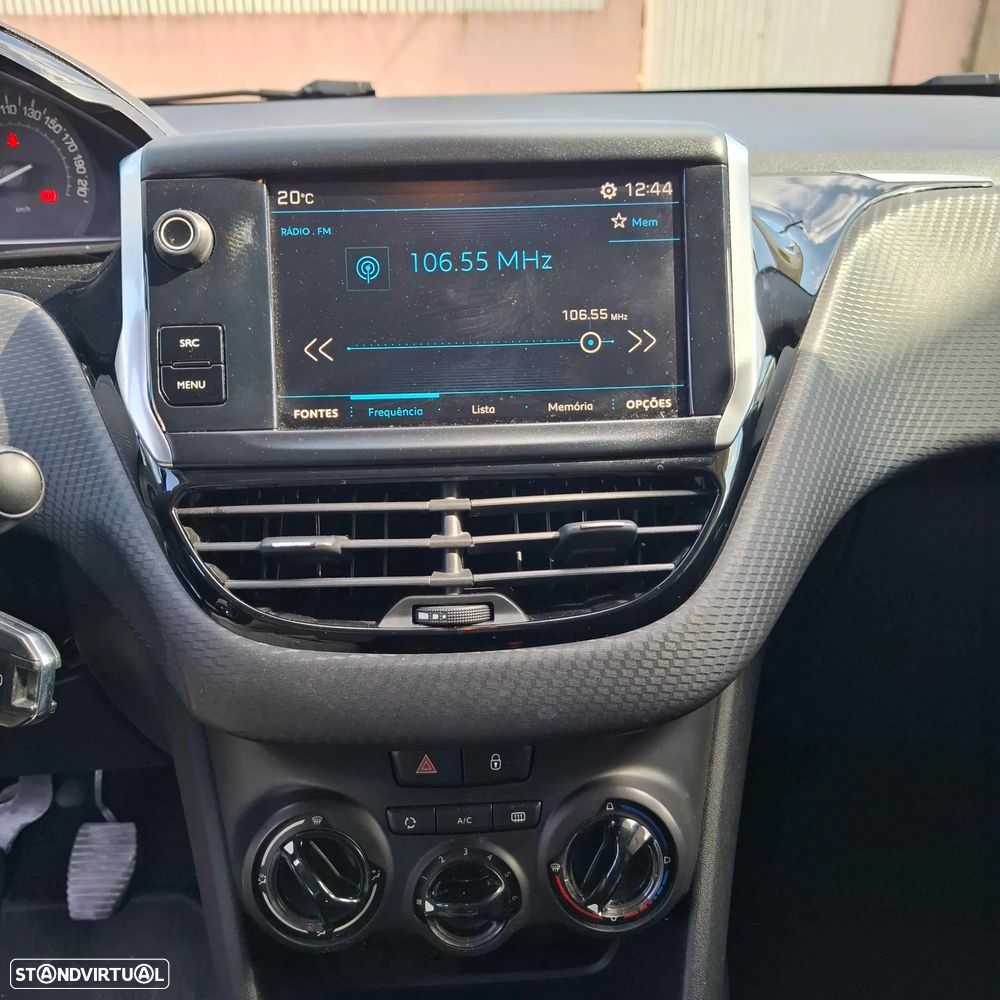 Peugeot 208 1.6 BlueHDi Allure - 23