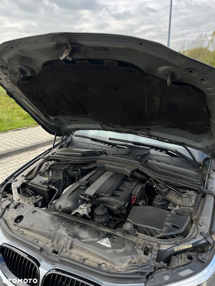 BMW Seria 5 520i - 17