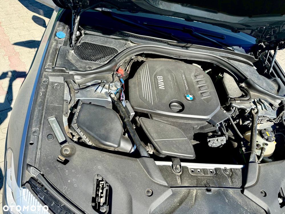 BMW Seria 5 520d xDrive - 7
