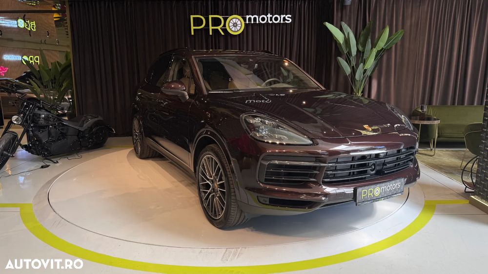 Porsche Cayenne Standard - 2