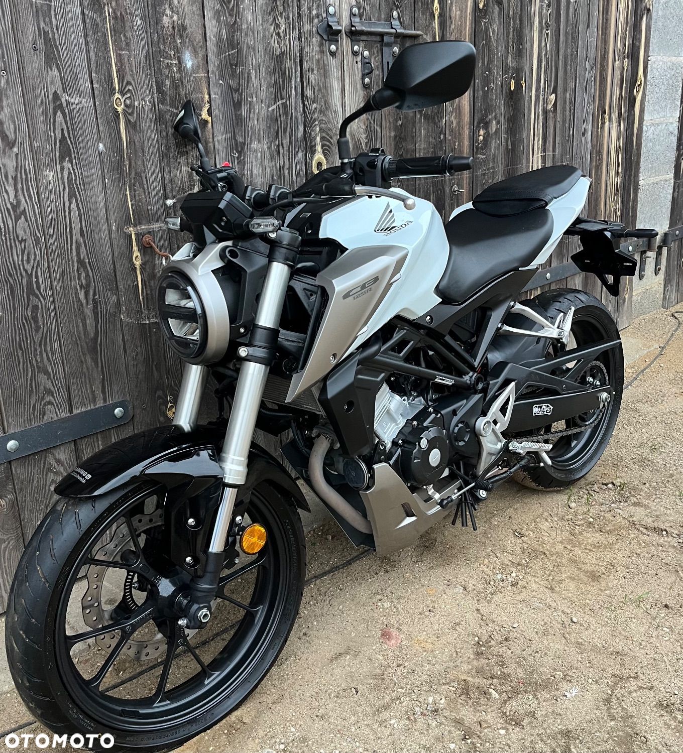 Honda CB - 1