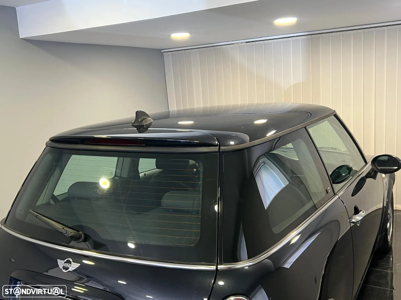 MINI 3 Portas One 1.6 - 18