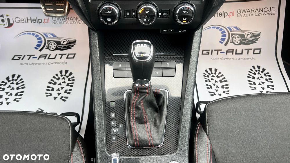 Skoda Octavia 2.0 TDI DSG RS - 22