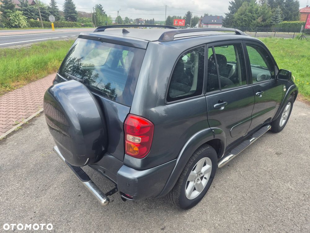 Toyota RAV4 D-4D 4x4 Sol - 8