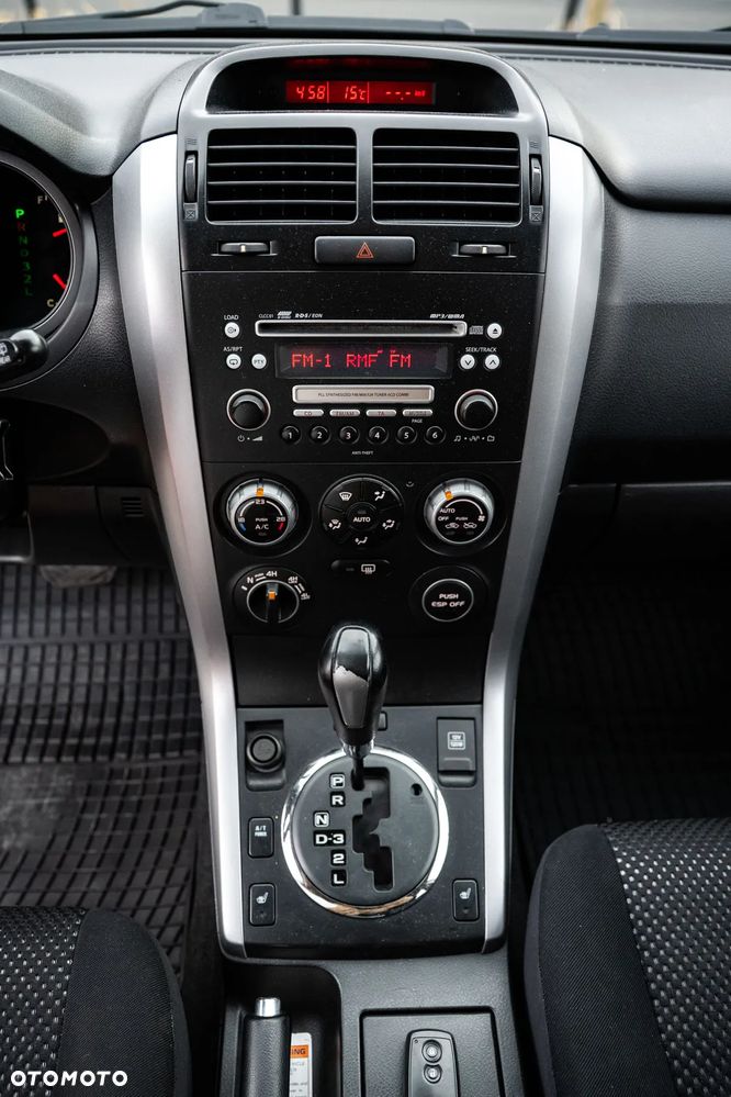 Suzuki Grand Vitara 2.0 Automatik Comfort + - 17