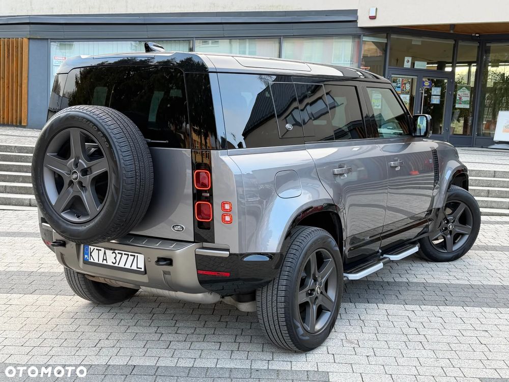 Land Rover Defender 110 D250 X-Dynamic S - 3