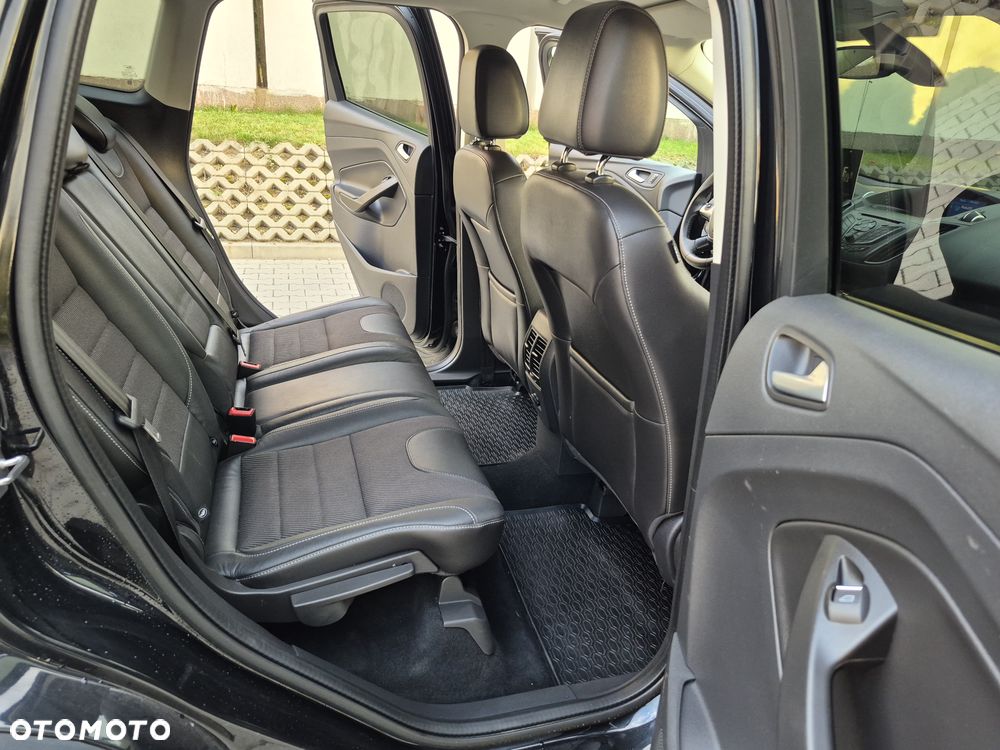 Ford Kuga - 16
