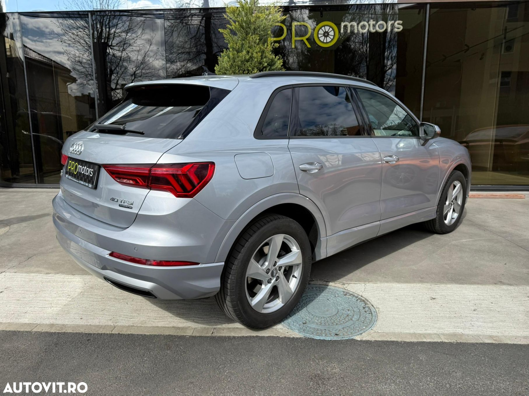 Audi Q3 2.0 40 TFSI S tronic quattro - 3