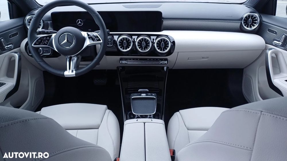 Mercedes-Benz A 200 MHEV 7G-DCT - 14