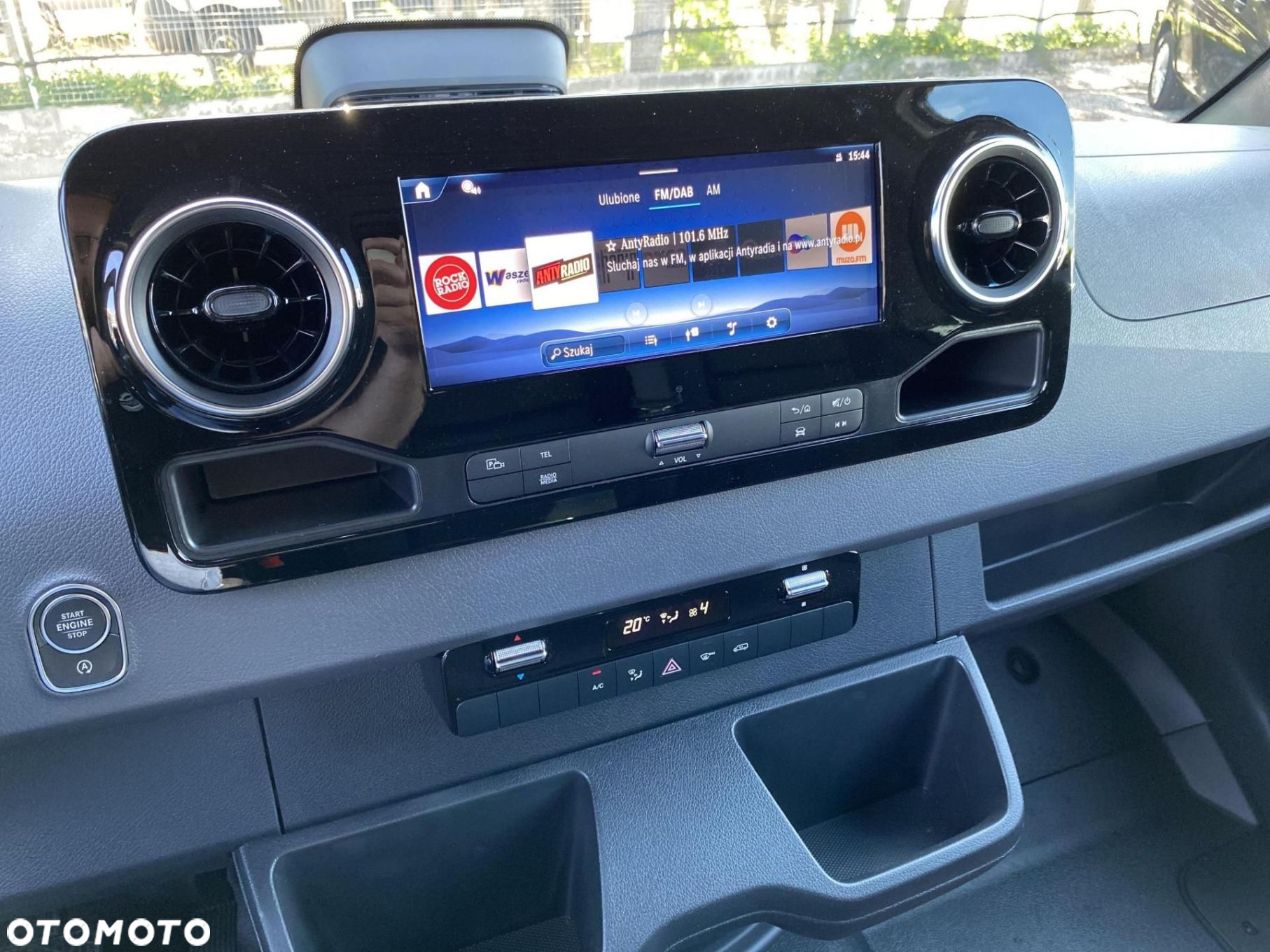 Mercedes-Benz Sprinter - 15