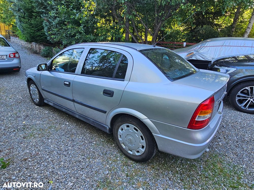 Opel Astra Classic 1.4i - 2