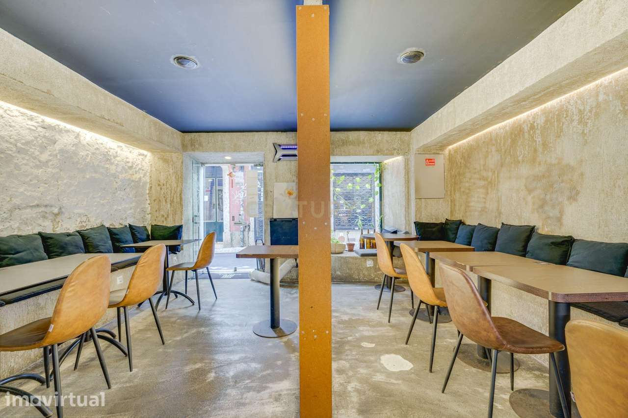 Restaurante de sushi em pleno funcionamento - Grande imagem: 4/10