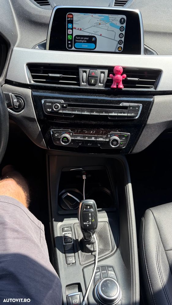 BMW X1 xDrive20i AT xLine - 11