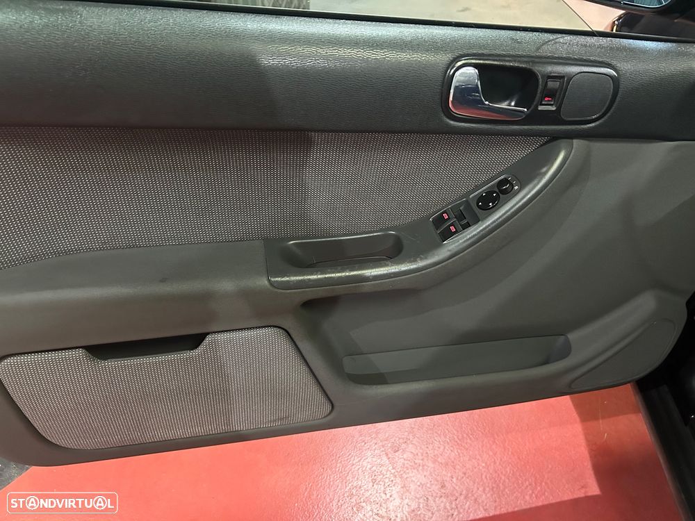 Audi A3 1.6 EC - 11