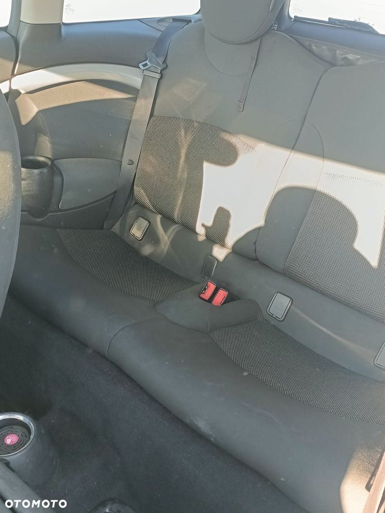 MINI Cooper Standard - 31